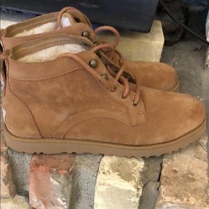 Women’s Ugg Bethany Boot size 9 Chesnut